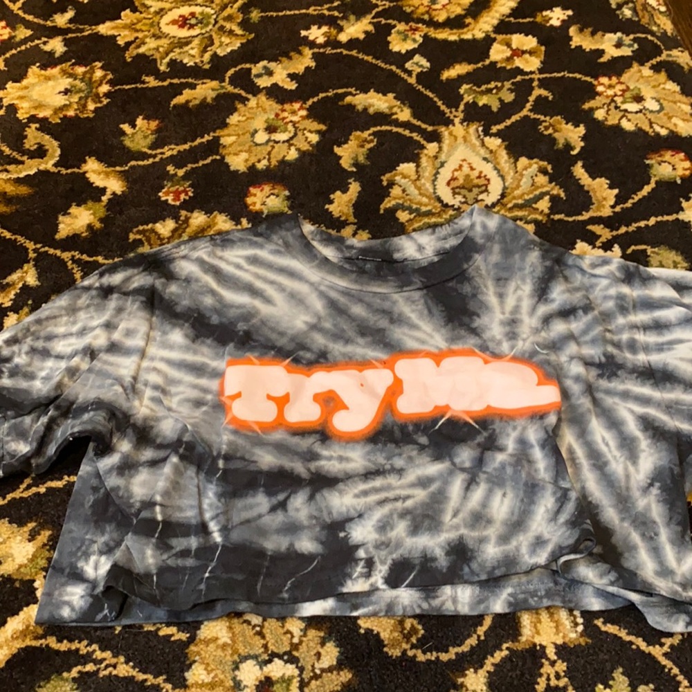 By sami ryan crop tee shirt